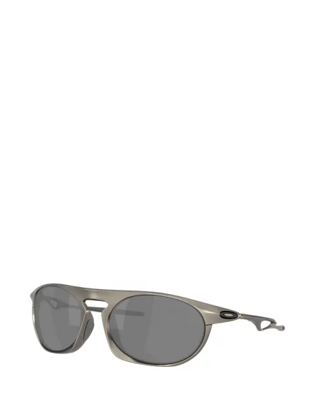 Dzseki Oakley szürke