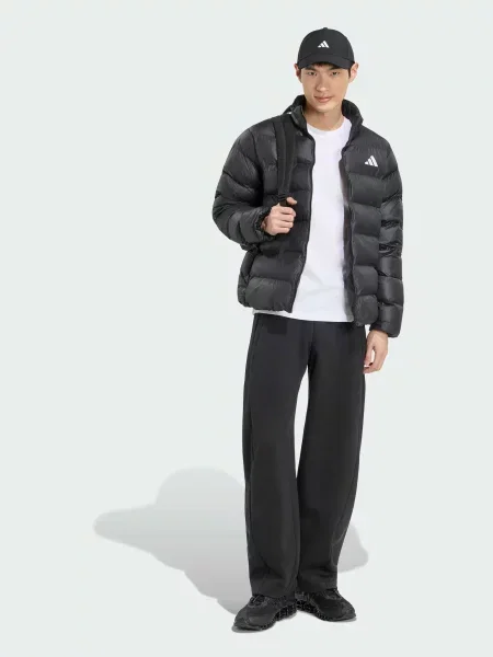 Демисезонная куртка Adidas черная