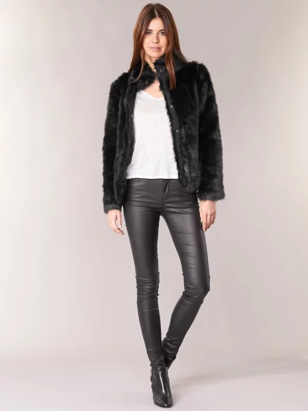 Traperice Vero Moda crna