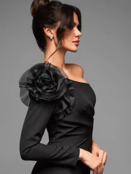 Rochie de seară Edoti de costum negru