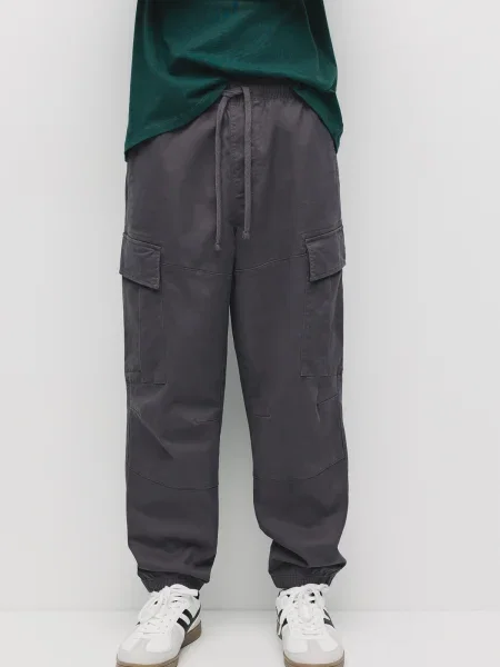 Pull&Bear Kapsáče tmavosivá