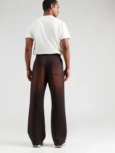 WEEKDAY Pantaloni / ruginiu maro