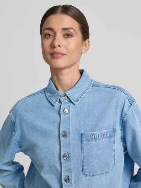 Koszula dżinsowa o kroju relaxed fit z kieszenią na piersi Oui niebieska