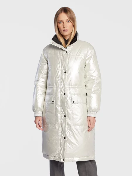 Bruuns Bazaar Пуховик Lovisa білий