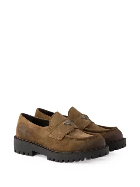 Pantofi loafer Prada din piele de căprioară maro