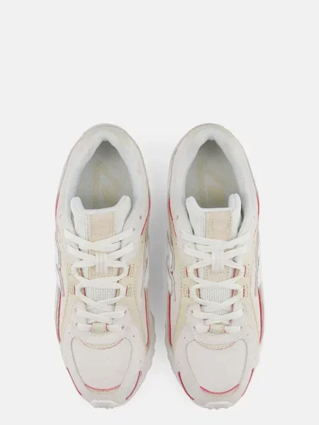 Замшевые кроссовки New Balance бежевые