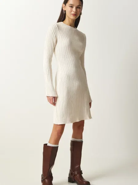 Sukienka midi Happiness İstanbul w kształcie litery A biała