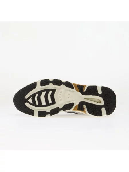 Кроссовки Karhu серые