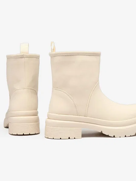 Botine Resti bej