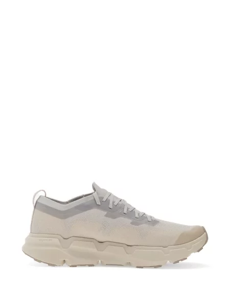 Sneakerși On