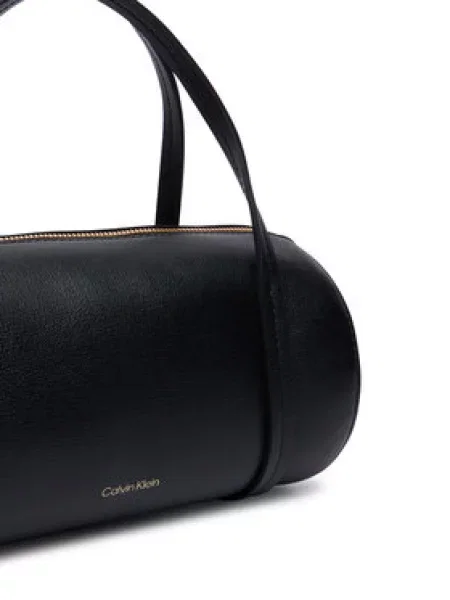 Calvin Klein baguette torbica za žene od imitacije kože crna