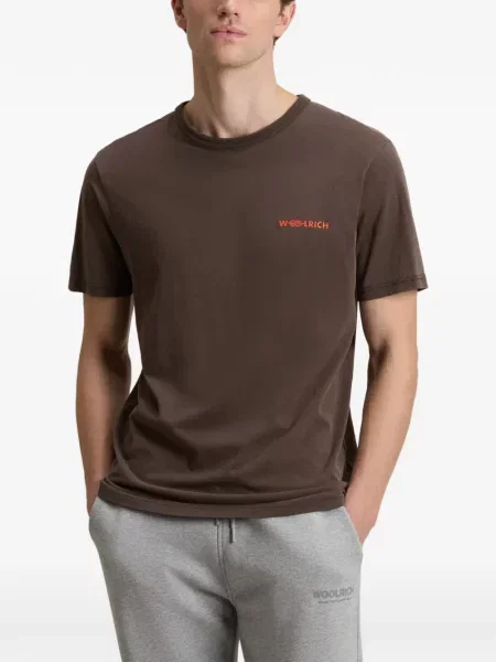 Tricou Woolrich cu imagine maro