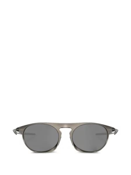 Dzseki Oakley szürke