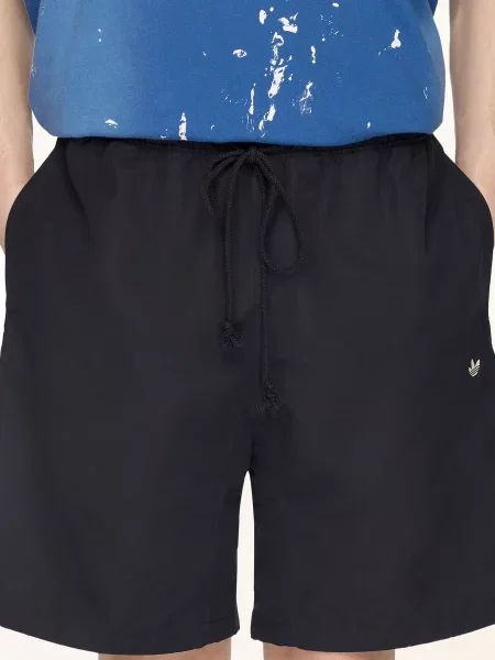 Adidas Originals Šortky černá