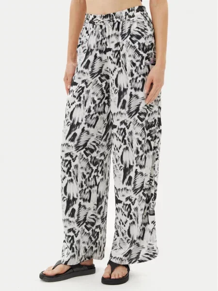 Volcom Штани з тканини Alix білий