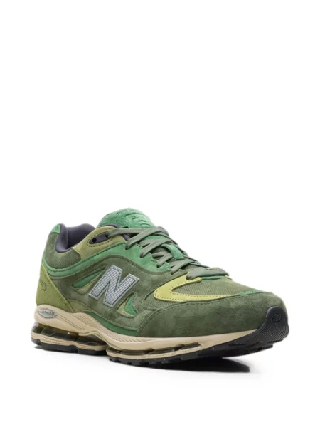 Pantaloni New Balance cu imagine din material terry cu model leopard gri