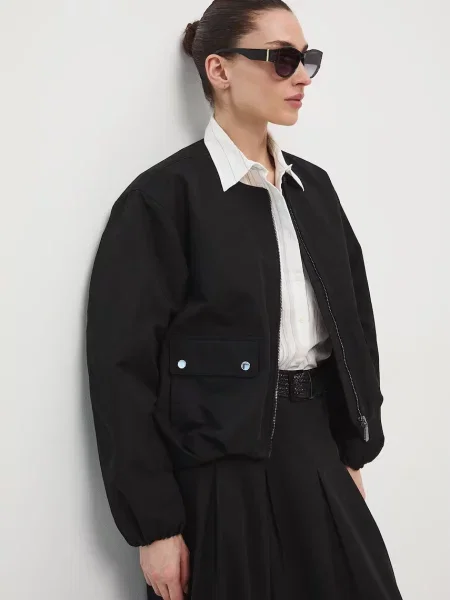 Medicine bomberka czarny