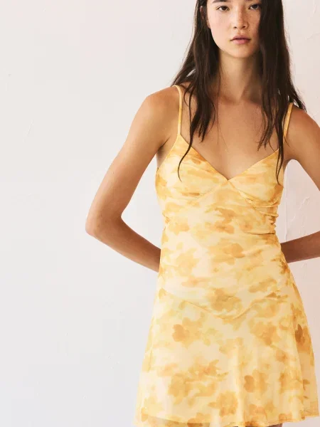 Pull&Bear Poletna obleka / med rumena