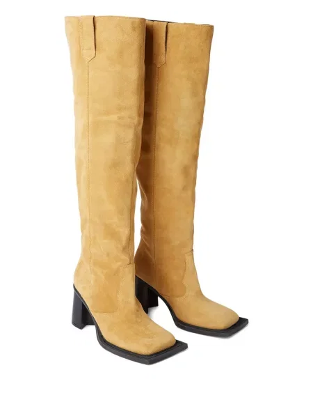 Botine Ninamounah maro