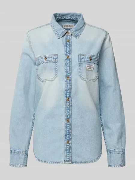 Bluzka jeansowa o kroju regular fit z na piersi i detalem z logo Guess Jeans niebieska