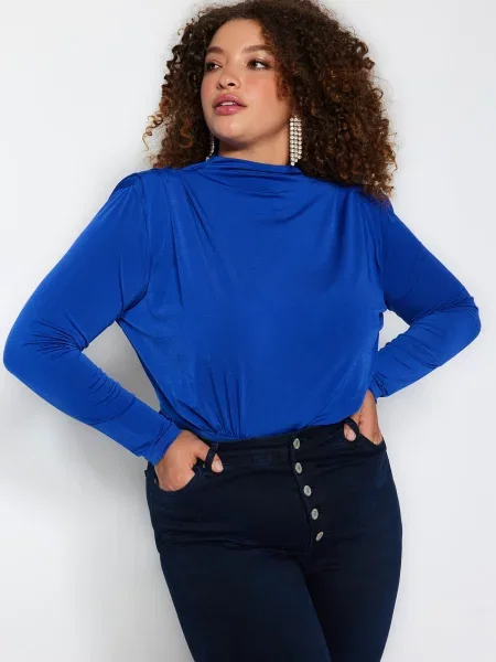 Pletena bluza Trendyol modra