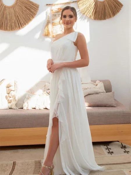 Sukienka wieczorowa Carmen szyfonowa na jednym ramieniu biała