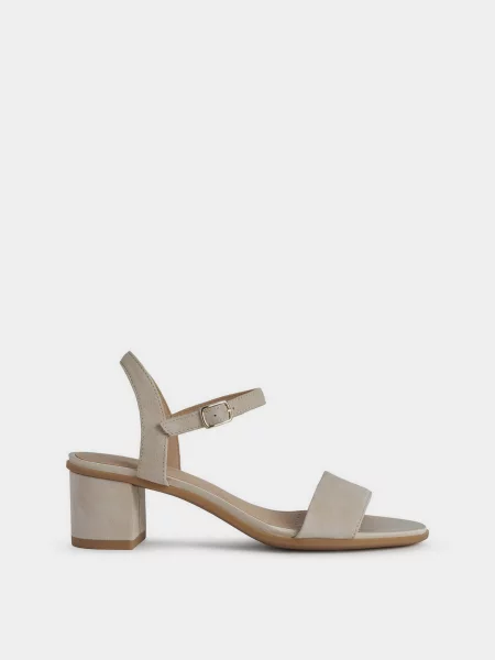 Босоножки Geox бежевые