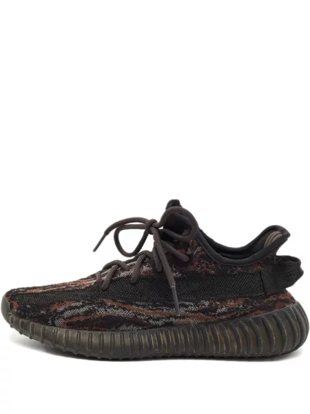 Sneakerși Adidas Yeezy cu șireturi din dantelă maro