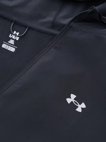 Вітровка Under Armour з капюшоном чорна