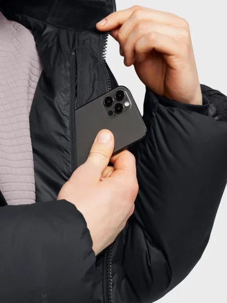 Пуховик Under Armour черный