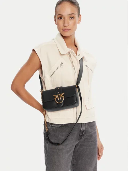 Torebka crossbody Pinko skórzana pikowana czarna