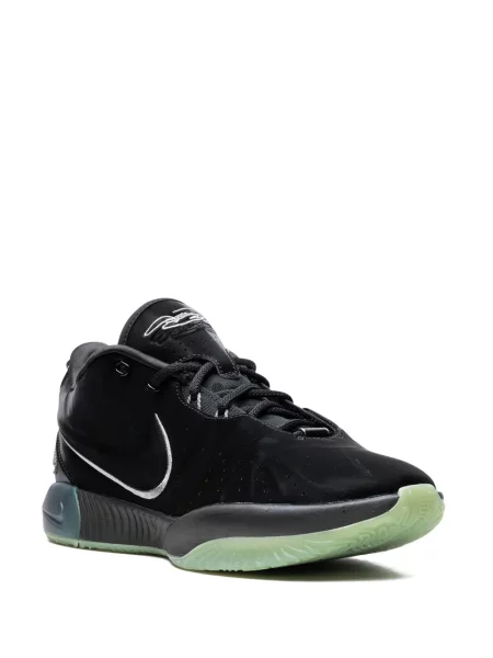 Sportbačiai Nike LeBron juoda