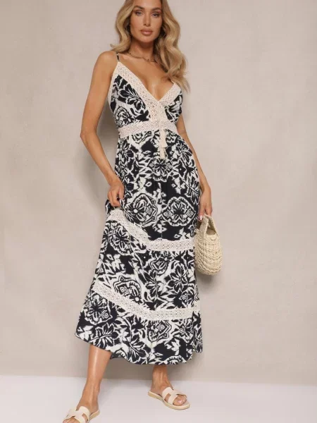 Sukienka z Bawełny o Rozkloszowanym Kroju w Etniczny Print Taliraya granatowa