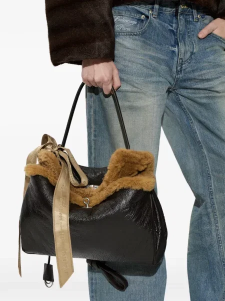 Шопинг чанта Balenciaga от овча кожа черно