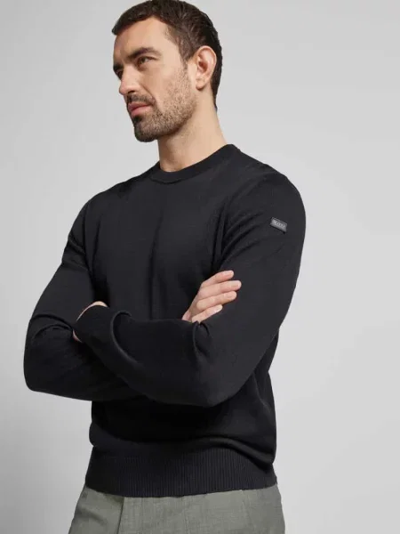 Sweter z dzianiny z żywej wełny z okrągłym dekoltem Maerz Muenchen czarny