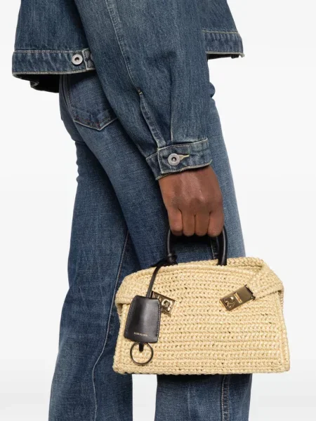 Шопинг чанта Ferragamo