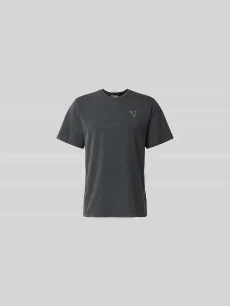 T-shirt z kwiatowym haftem Forét