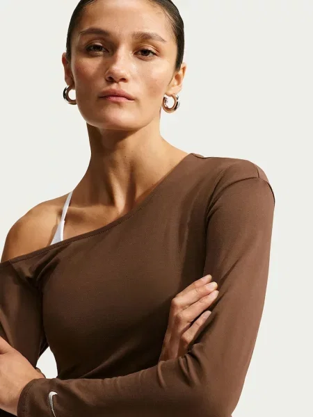 Nike Sportswear лонгслів з додаванням ліоцелю