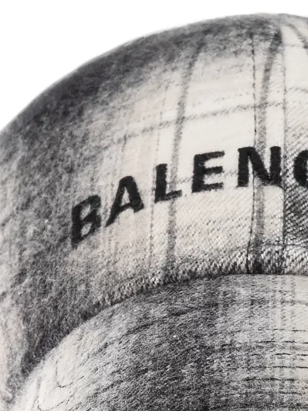 Șapcă Balenciaga cu autograf alb