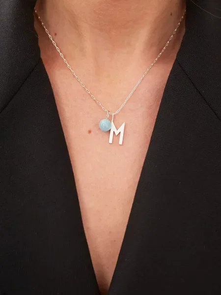 Ожерелье Design Letters серебряное