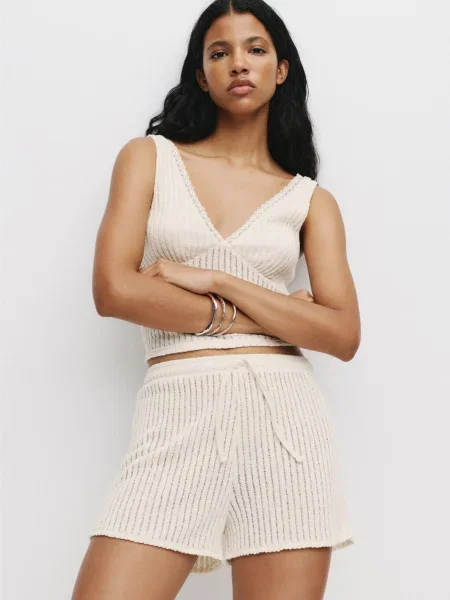 Pull&Bear Pantaloni ecru