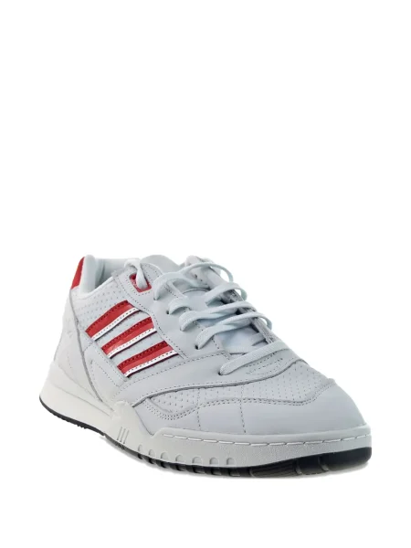 Скейт & стрийт маратонки Adidas Superstar с автограф за туризъм бяло