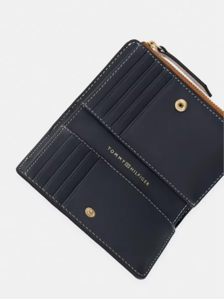 Tommy Hilfiger portfel beżowy