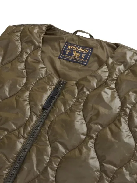 Matlasat vestă Woolrich verde