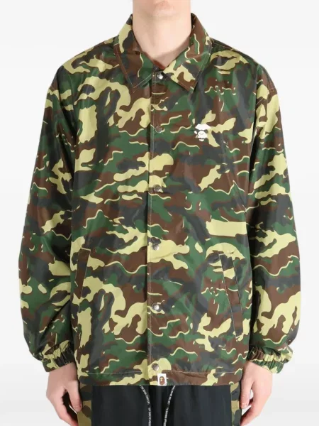 Geacă A Bathing Ape® cu imagine cu model camuflaj verde