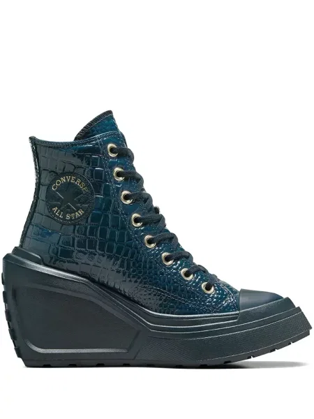 Iš natūralios odos sportbačiai Converse Chuck 70 izoliuoti ant pleištinio kulniuko pilka