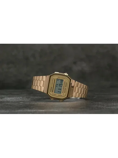 Retro ure Casio zlata