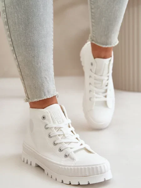 Sneakersy Big Star Shoes o krotszym kroju białe