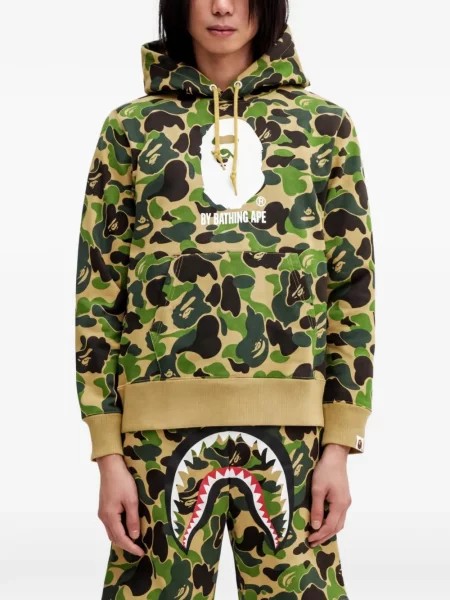 Hanorac cu glugă A Bathing Ape® cu model camuflaj