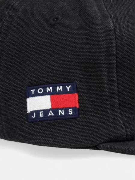 Tommy Jeans kapa s šiltom črna